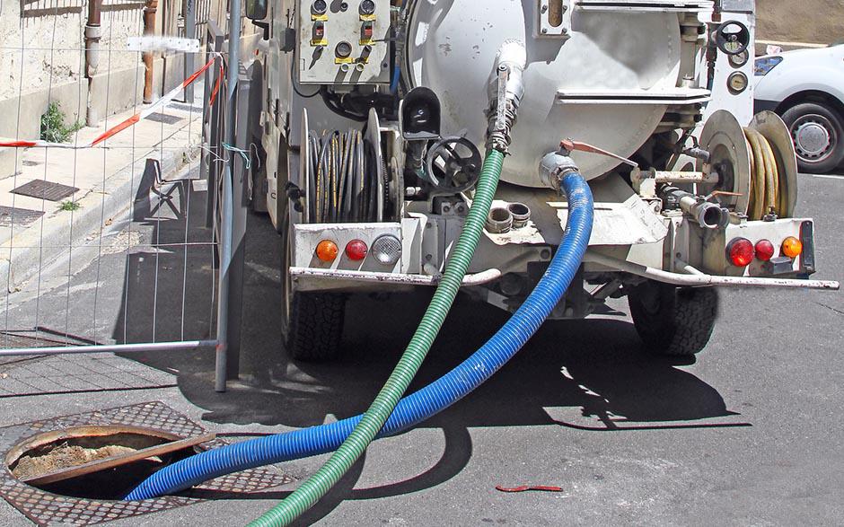  débouchage de canalisation Gouzangrez